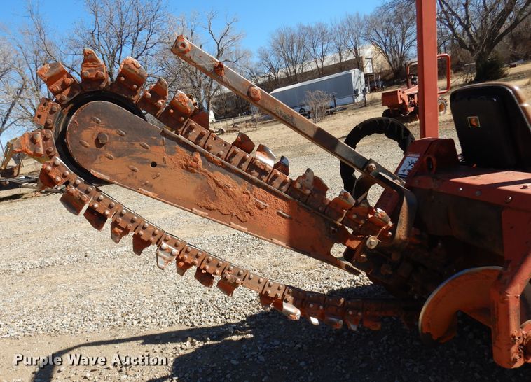 image for item DF0071 2010 Ditch Witch RT45  trencher