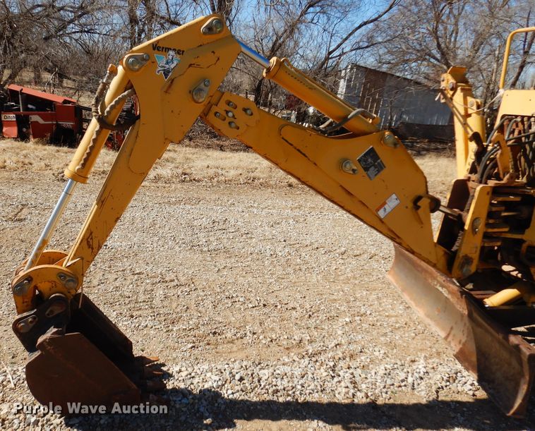 image for item DF0072 2005 Vermeer V120  cable plow