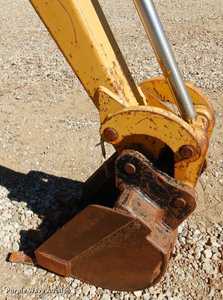 image for item DF0072 2005 Vermeer V120  cable plow