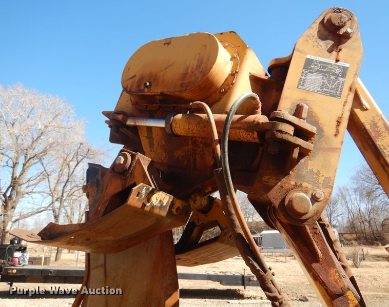 image for item DF0072 2005 Vermeer V120  cable plow