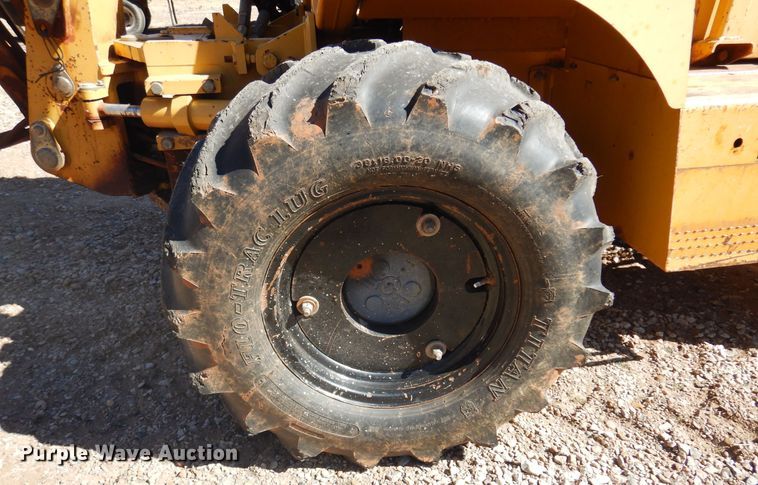 image for item DF0072 2005 Vermeer V120  cable plow