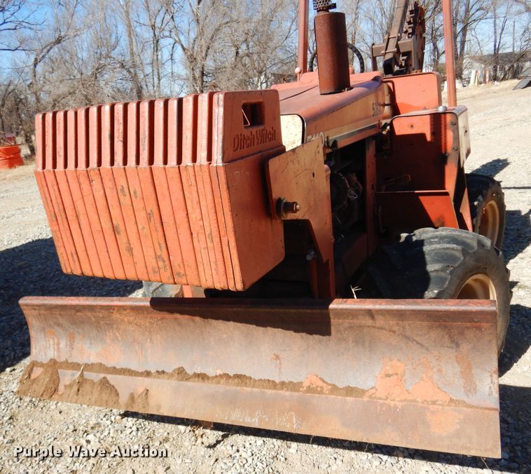image for item DF0073 Ditch Witch 5110  trencher