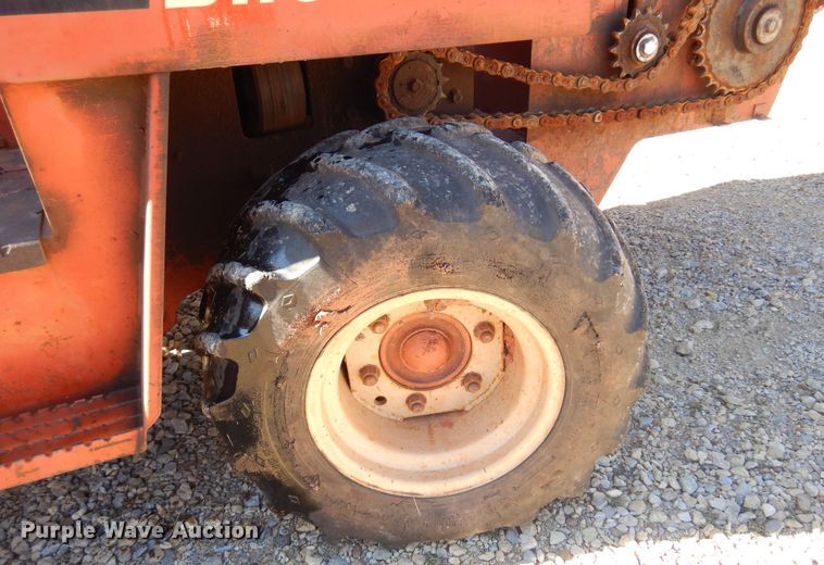 image for item DF0073 Ditch Witch 5110  trencher