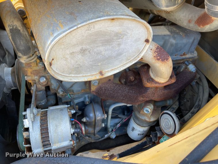 image for item DI8636 New Holland 555E  backhoe