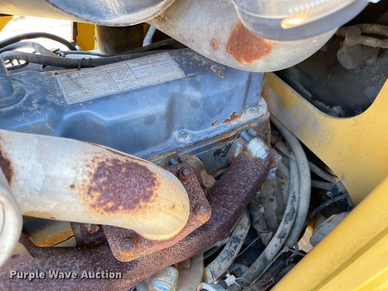 image for item DI8636 New Holland 555E  backhoe