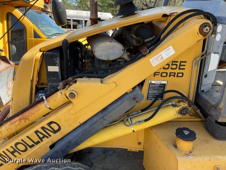 image for item DI8636 New Holland 555E  backhoe