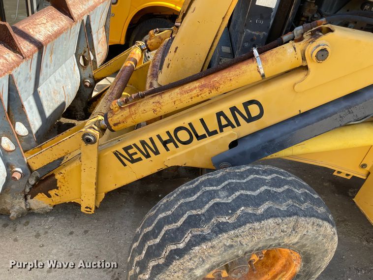 image for item DI8636 New Holland 555E  backhoe