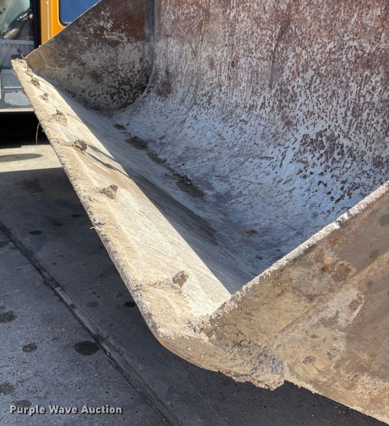 image for item DI8636 New Holland 555E  backhoe