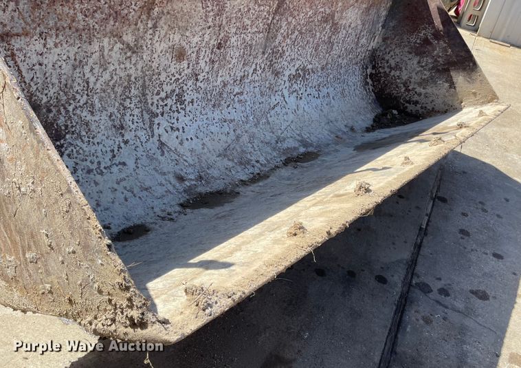 image for item DI8636 New Holland 555E  backhoe