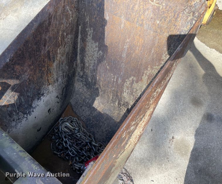 image for item DI8636 New Holland 555E  backhoe