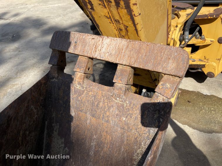 image for item DI8636 New Holland 555E  backhoe