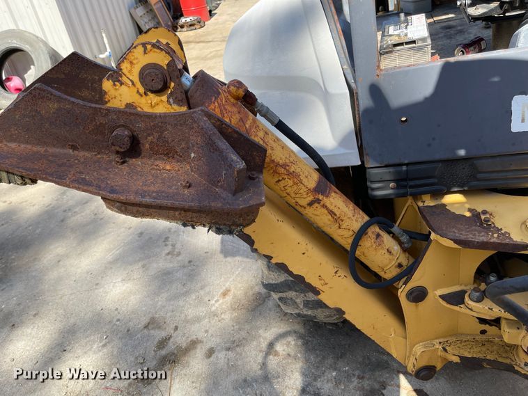 image for item DI8636 New Holland 555E  backhoe