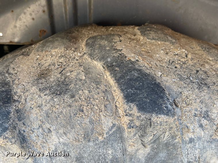 image for item DI8636 New Holland 555E  backhoe