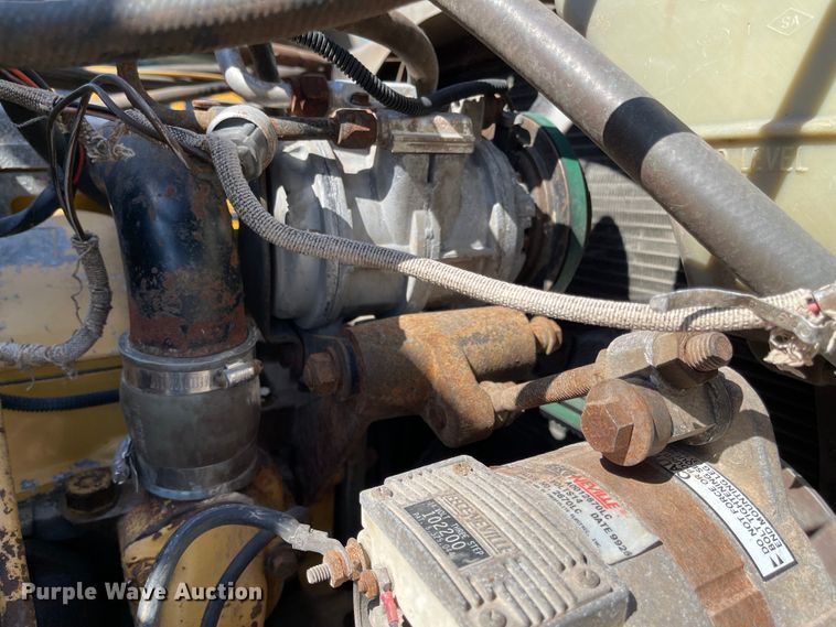 image for item DI8637 1987 Ford LTL9000  dump truck