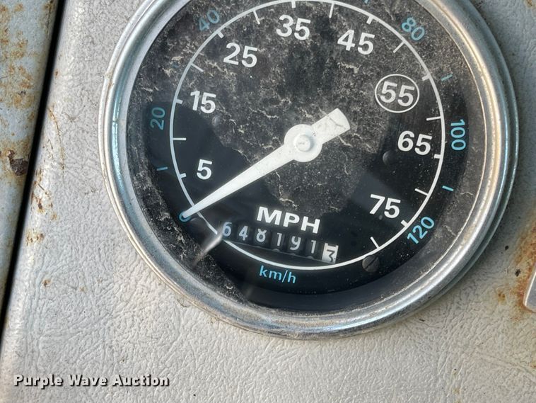 image for item DI8637 1987 Ford LTL9000  dump truck