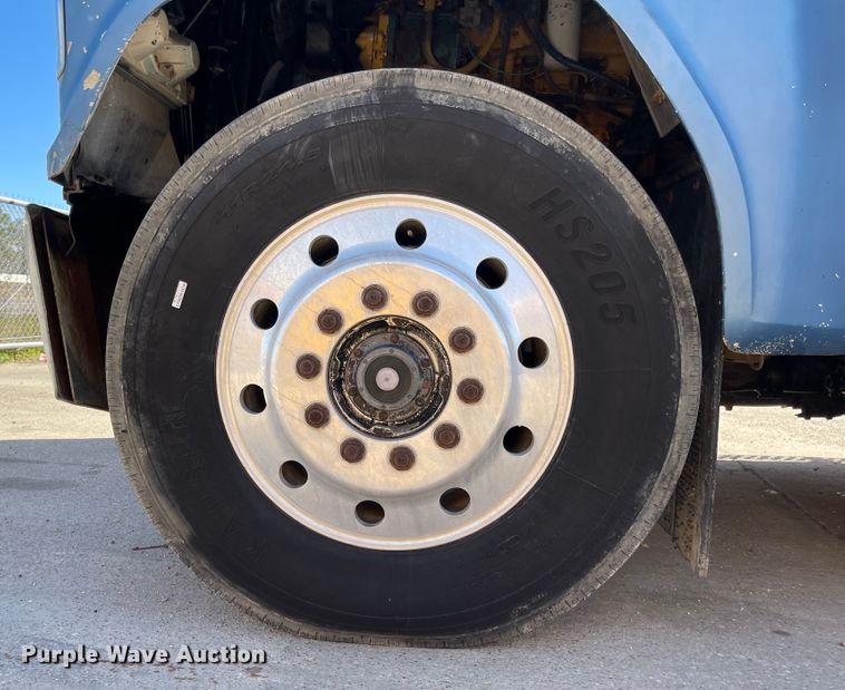 image for item DI8637 1987 Ford LTL9000  dump truck