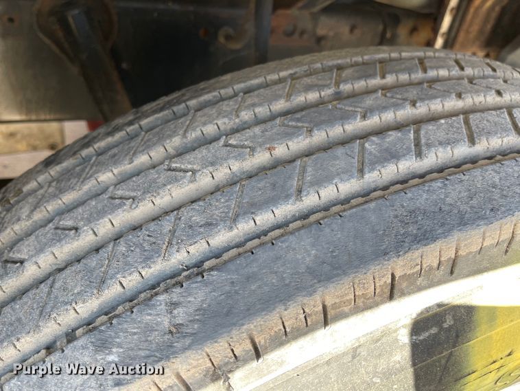 image for item DI8637 1987 Ford LTL9000  dump truck