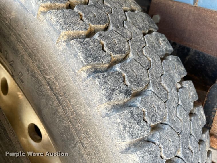 image for item DI8637 1987 Ford LTL9000  dump truck