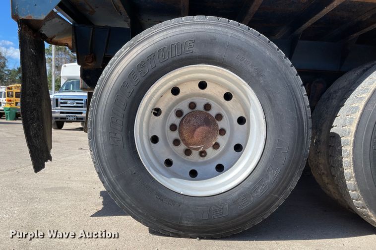 image for item DI8637 1987 Ford LTL9000  dump truck