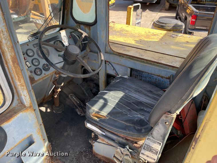 image for item DI8638 Gradall G3WD  wheeled excavator