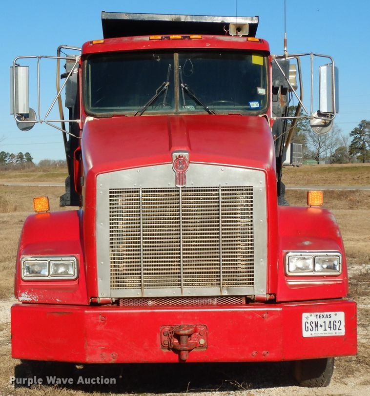 image for item DI8648 2001 Kenworth T800  dump truck