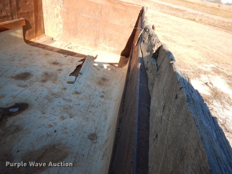 image for item DI8648 2001 Kenworth T800  dump truck