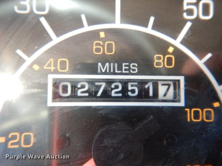 image for item DI8648 2001 Kenworth T800  dump truck