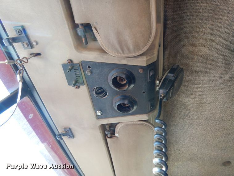 image for item DI8648 2001 Kenworth T800  dump truck