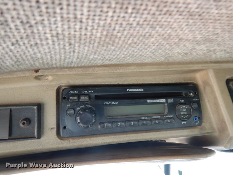 image for item DI8648 2001 Kenworth T800  dump truck