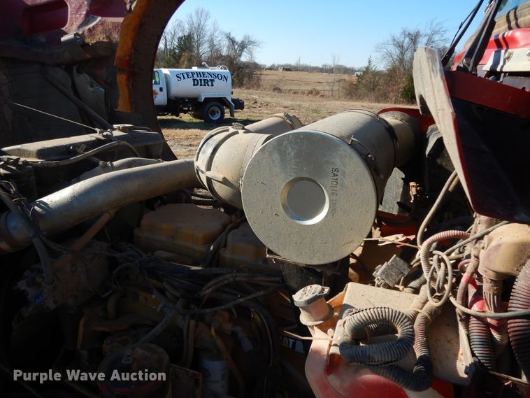 image for item DI8648 2001 Kenworth T800  dump truck