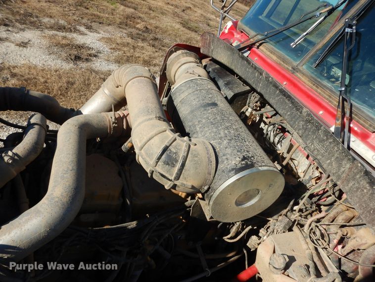 image for item DI8648 2001 Kenworth T800  dump truck