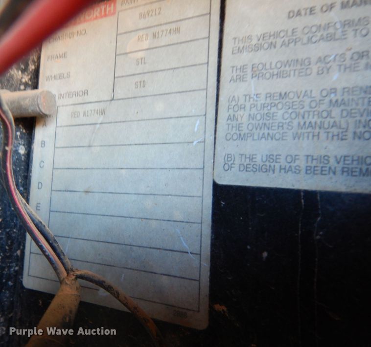 image for item DI8648 2001 Kenworth T800  dump truck