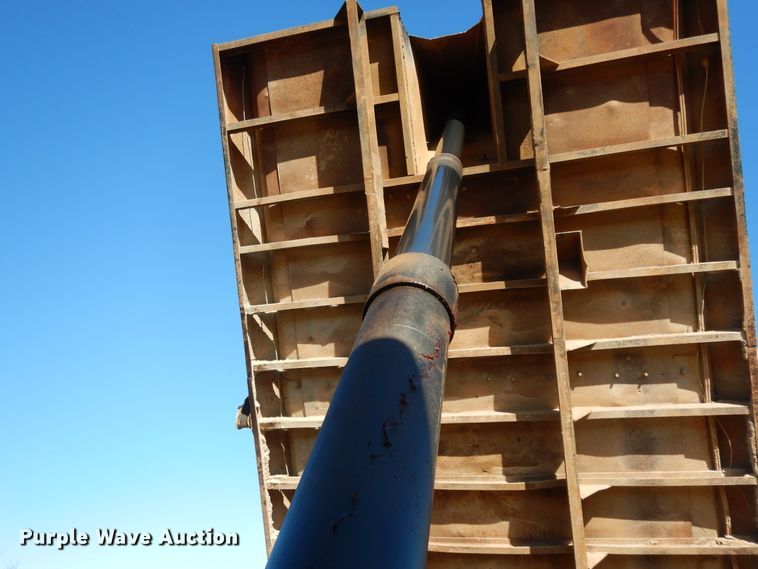 image for item DI8648 2001 Kenworth T800  dump truck