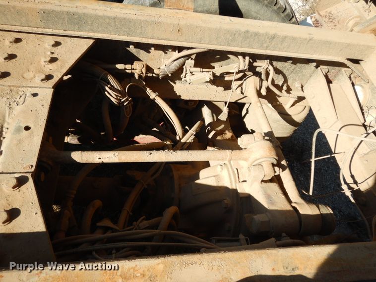 image for item DI8648 2001 Kenworth T800  dump truck