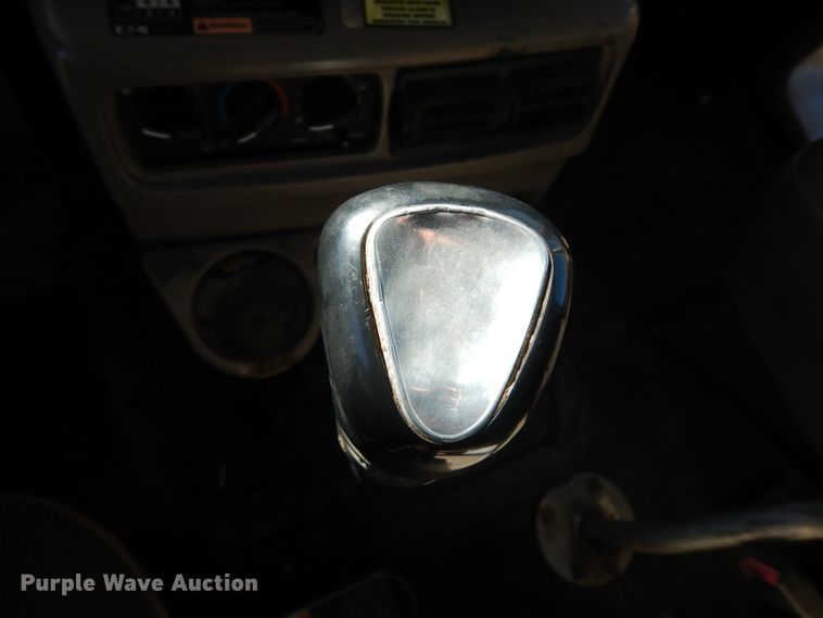 image for item DI8649 2002 Mack CH613  dump truck