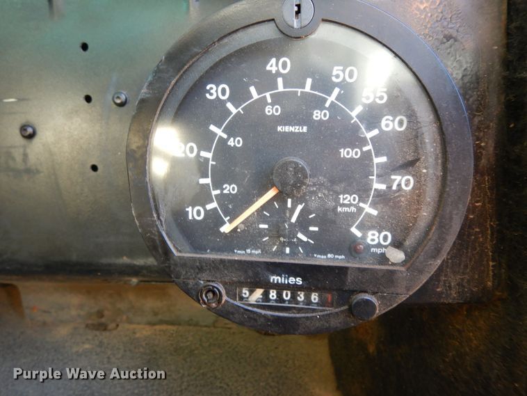 image for item DI8649 2002 Mack CH613  dump truck