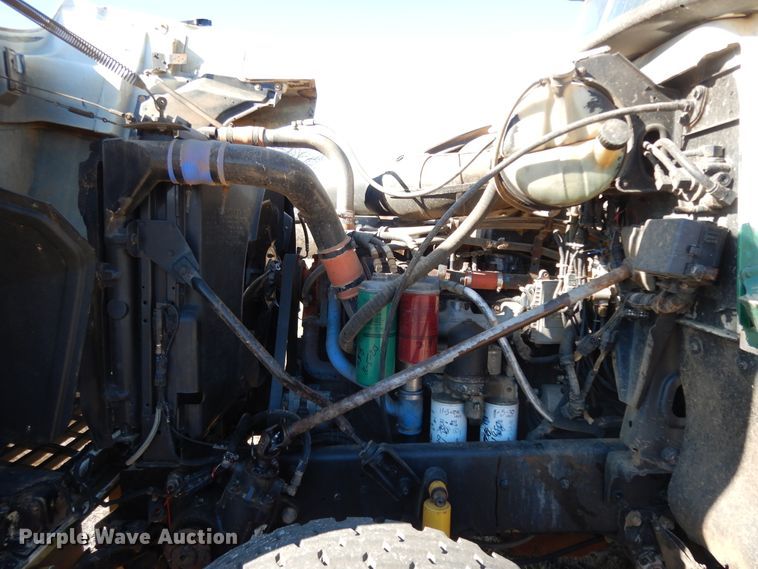 image for item DI8649 2002 Mack CH613  dump truck