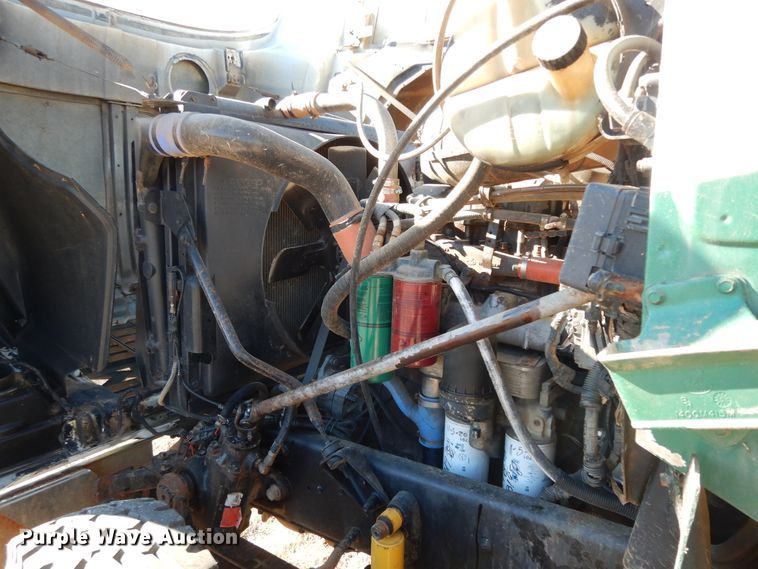 image for item DI8649 2002 Mack CH613  dump truck