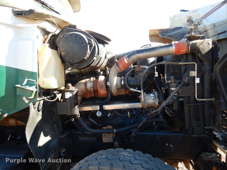 image for item DI8649 2002 Mack CH613  dump truck