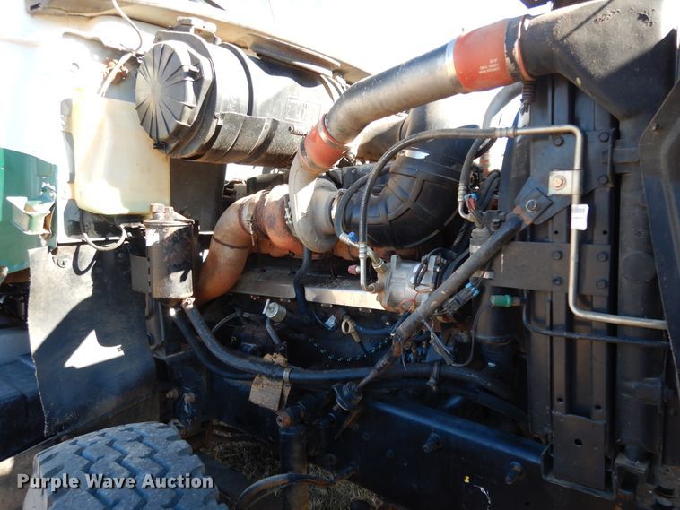 image for item DI8649 2002 Mack CH613  dump truck