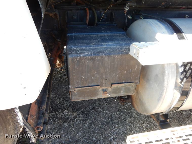 image for item DI8650 1994 Mack CH613  dump truck