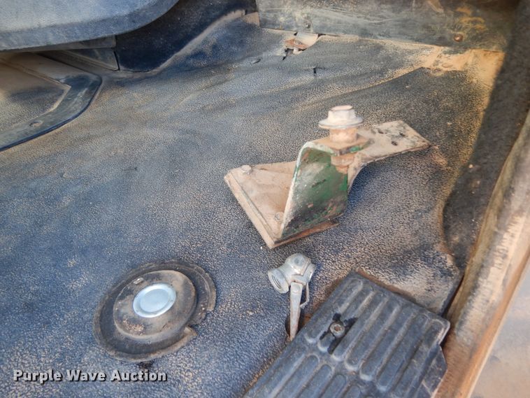 image for item DI8650 1994 Mack CH613  dump truck