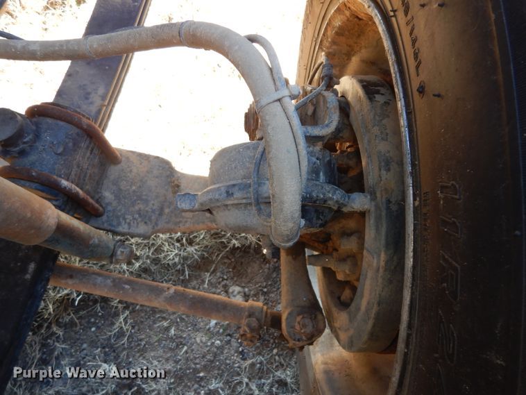 image for item DI8650 1994 Mack CH613  dump truck