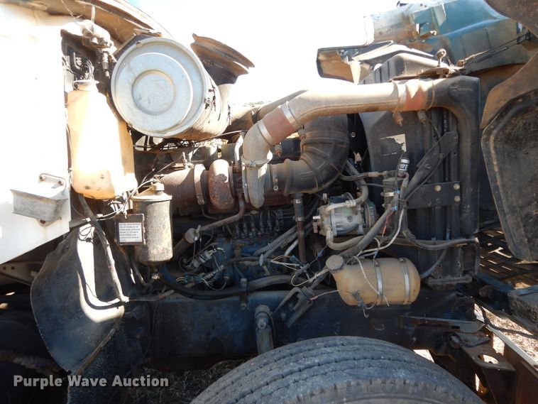 image for item DI8650 1994 Mack CH613  dump truck