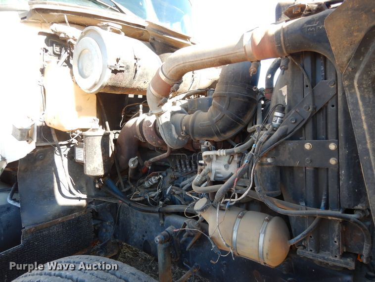 image for item DI8650 1994 Mack CH613  dump truck