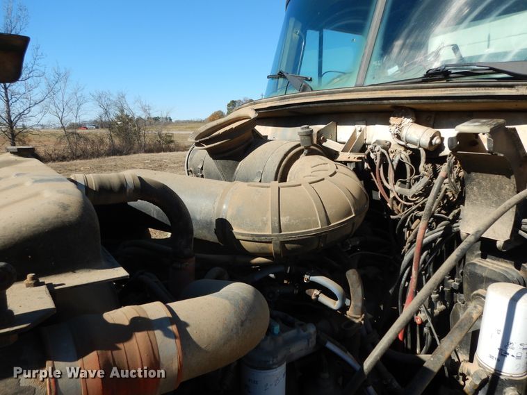 image for item DI8650 1994 Mack CH613  dump truck