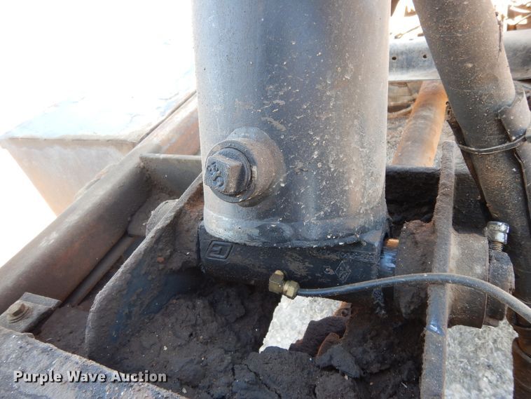 image for item DI8650 1994 Mack CH613  dump truck