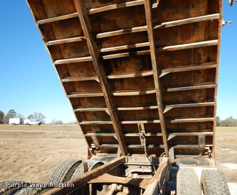 image for item DI8650 1994 Mack CH613  dump truck