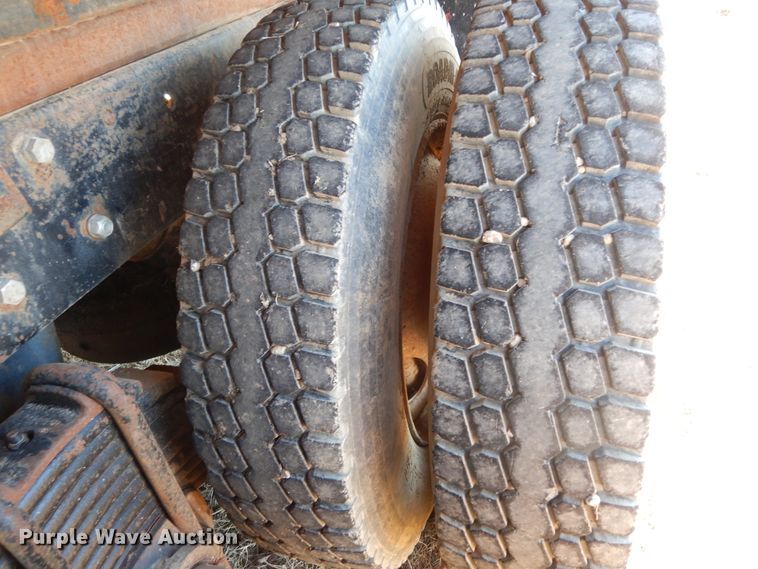 image for item DI8650 1994 Mack CH613  dump truck