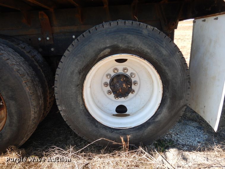 image for item DI8650 1994 Mack CH613  dump truck